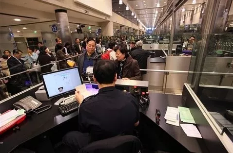 赴美需注意，美國邊境近期頻繁檢查旅客電子設(shè)備1